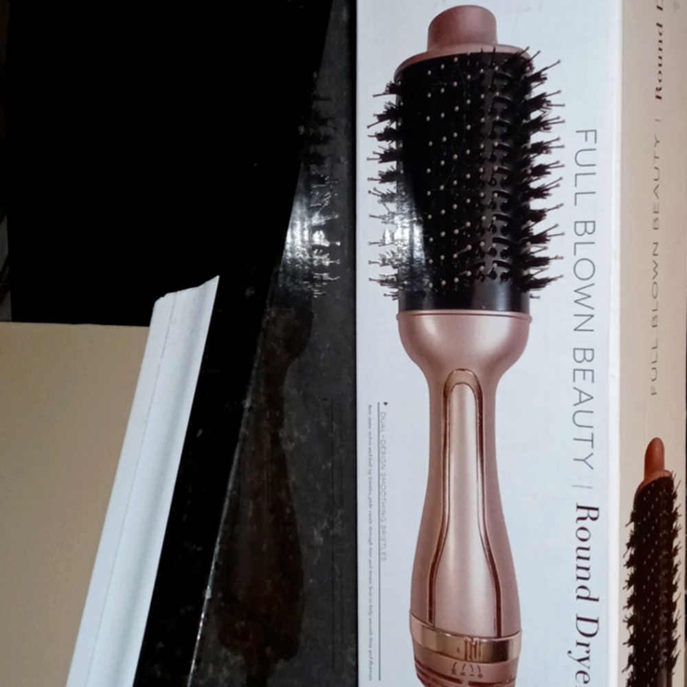 Around brush dryer